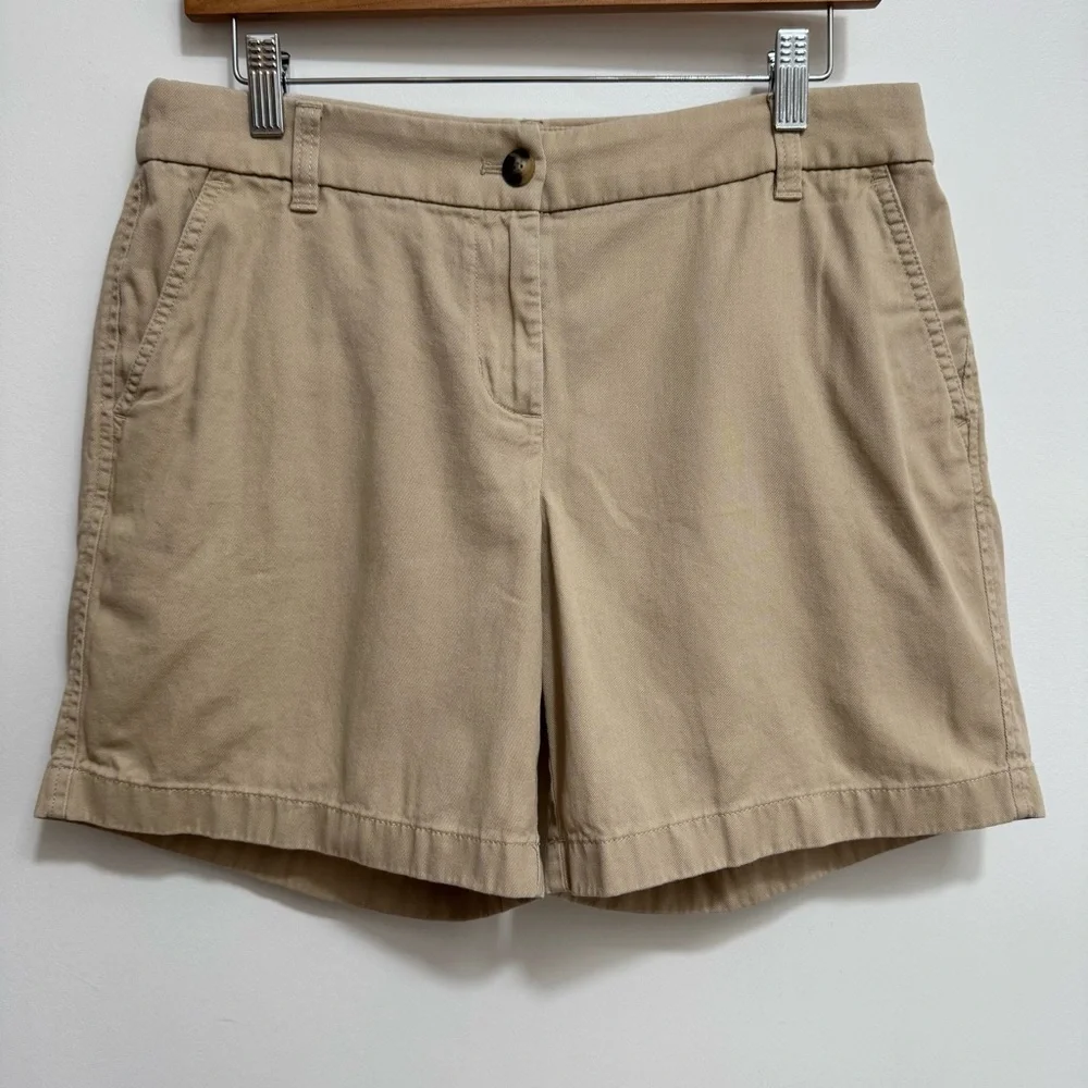 J. Crew Factory 7” Classic Chino Shorts Women Size 8 Khaki Uniform Preppy - Picture 2 of 11